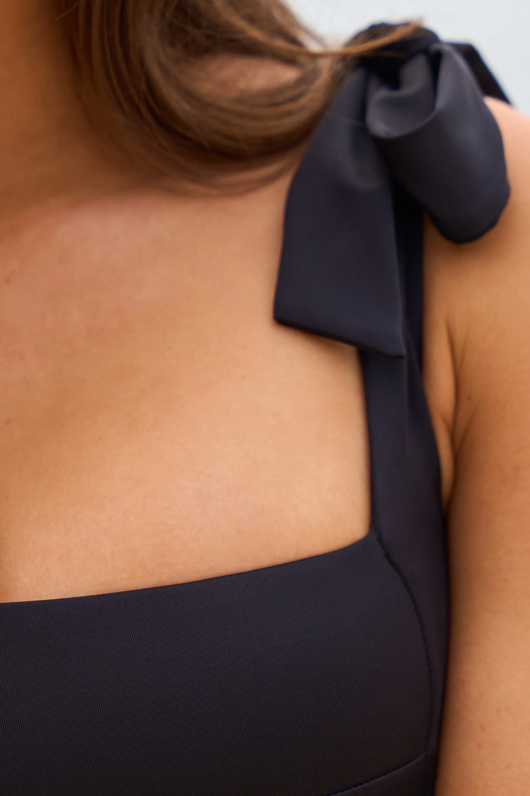 Classic Square Neck BLACK TEXTURE - Image 4